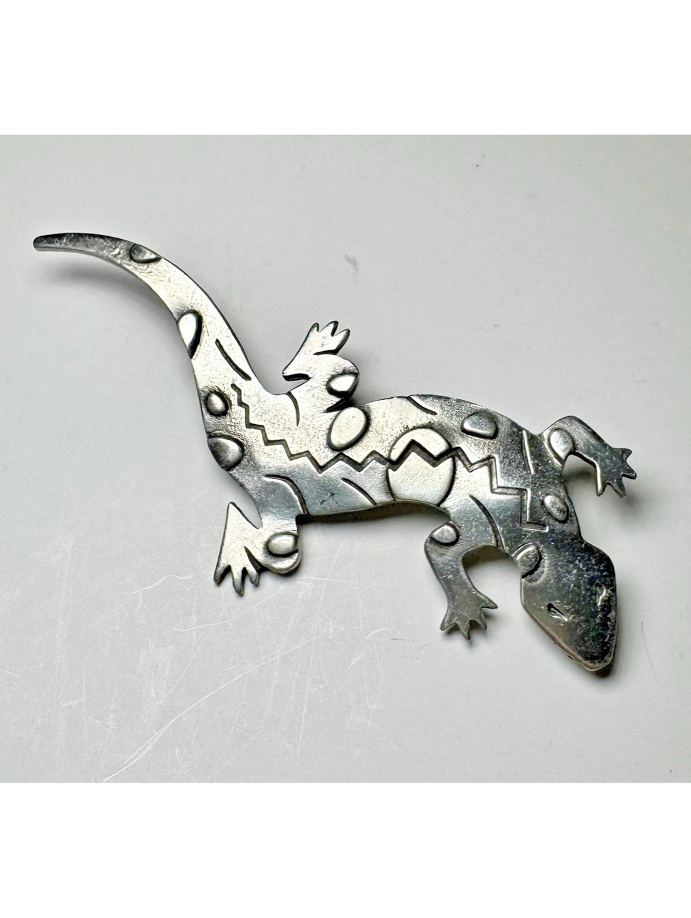 Vintage JJ Jonette Lizard Brooch 1988 Silver Tone Gecko Salamander Pin 3.25”